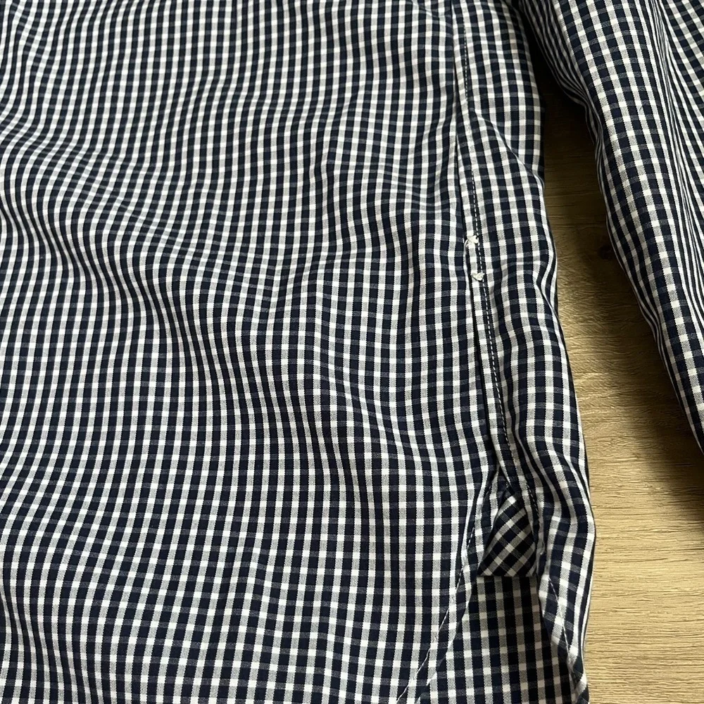 J. Crew excellent like